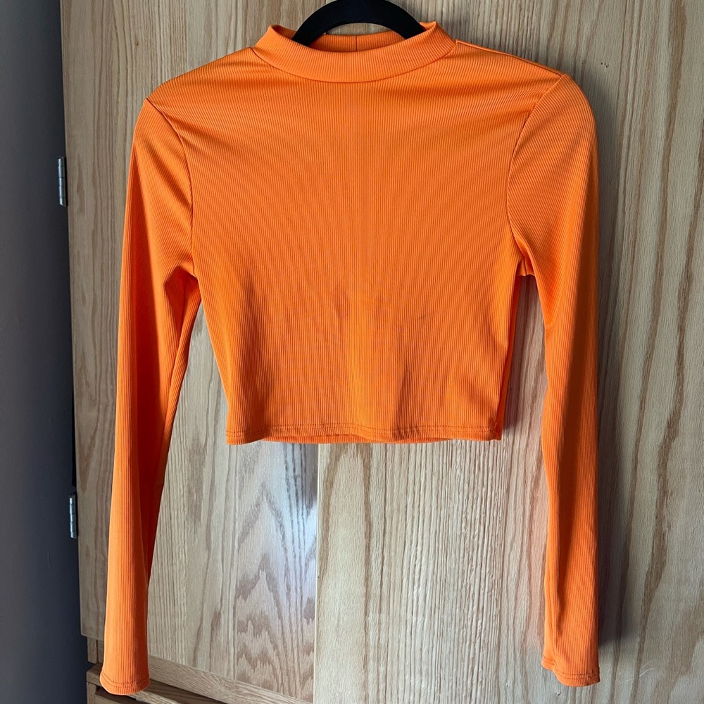 Ribbed long sleeve top